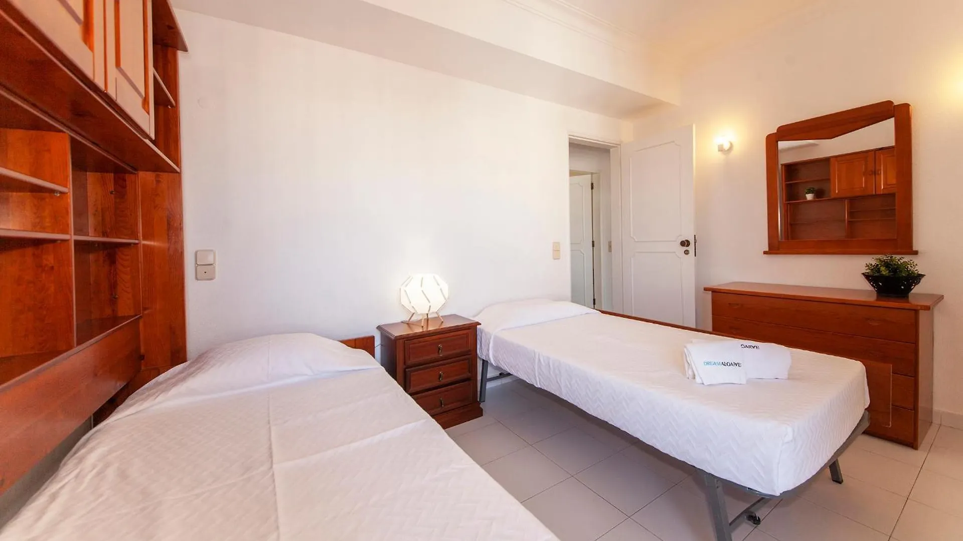 B25 - Candimar Beach Apartment Portimão