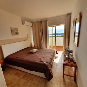 Apartamento T1- Da Rocha Com Piscina -segunda Linha, Portimão