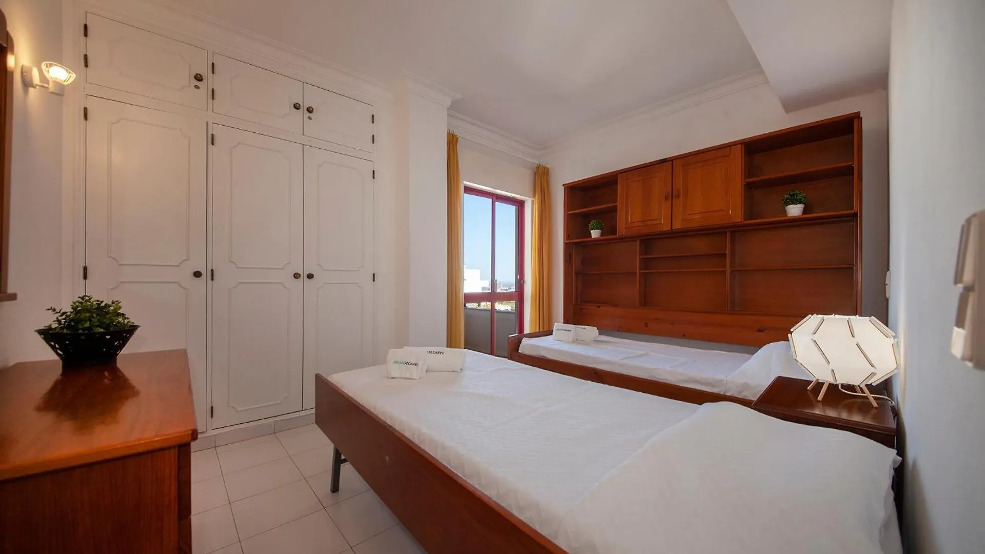 B25 - Candimar Beach Apartment Portimao